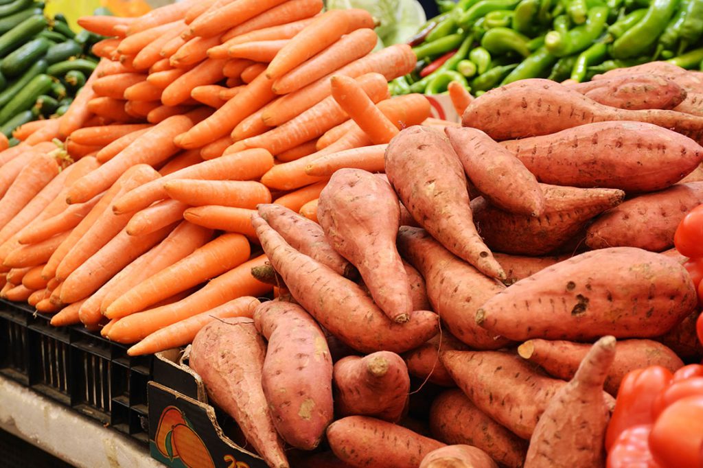 nutrition iq sweet potatoes vs carrots