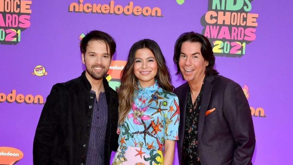iCarly Reboot Cast Reunites at the 2021 Nickelodeon Kids' Choice Awards
