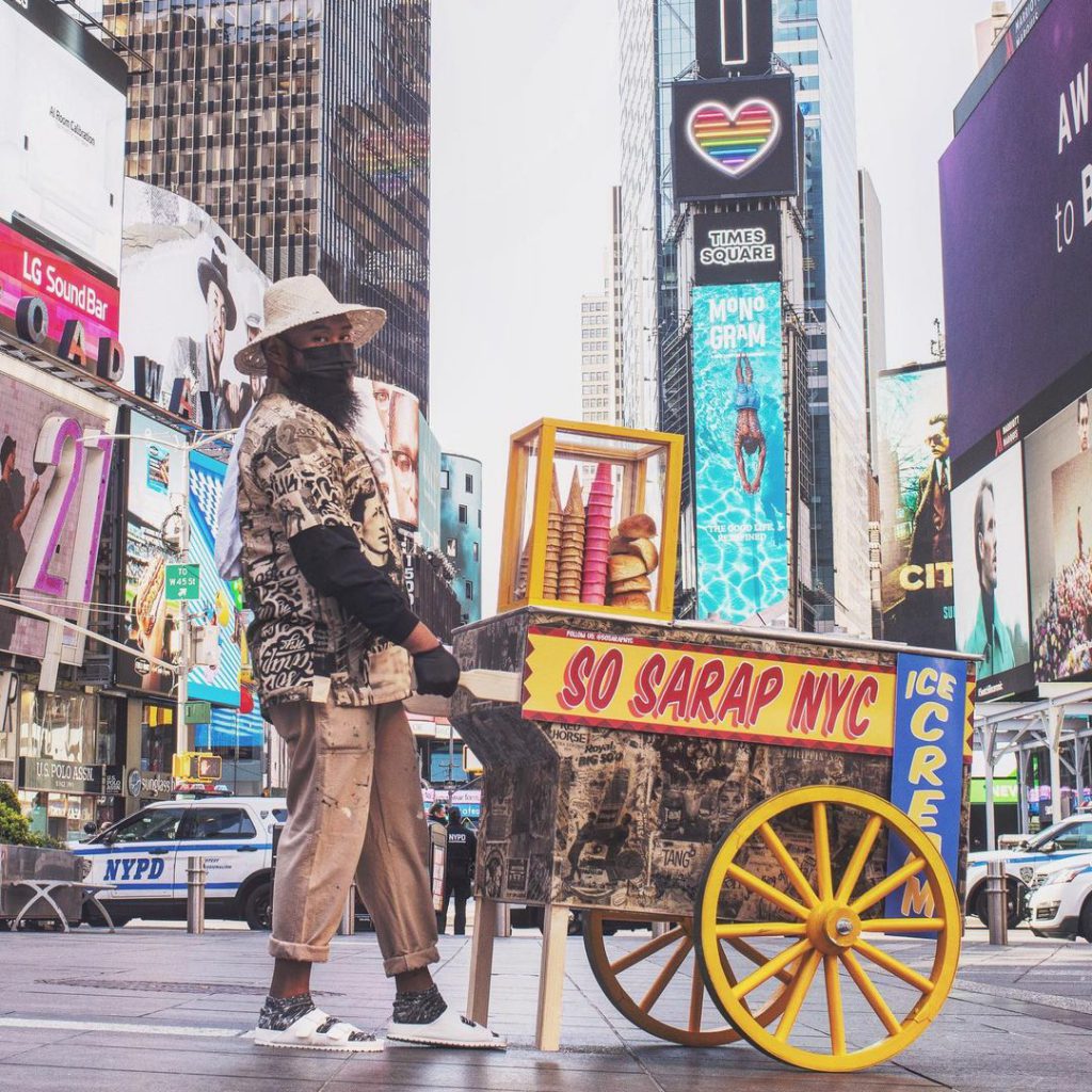 Th classic 'sorbetes' cart takes a stroll around New York Times Square