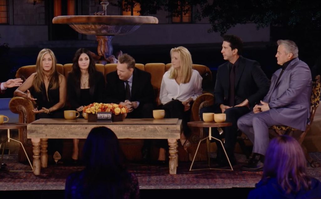 Jennifer Aniston And David Schwimmer Reveal Having A Mutual Crush While Filming "Friends"