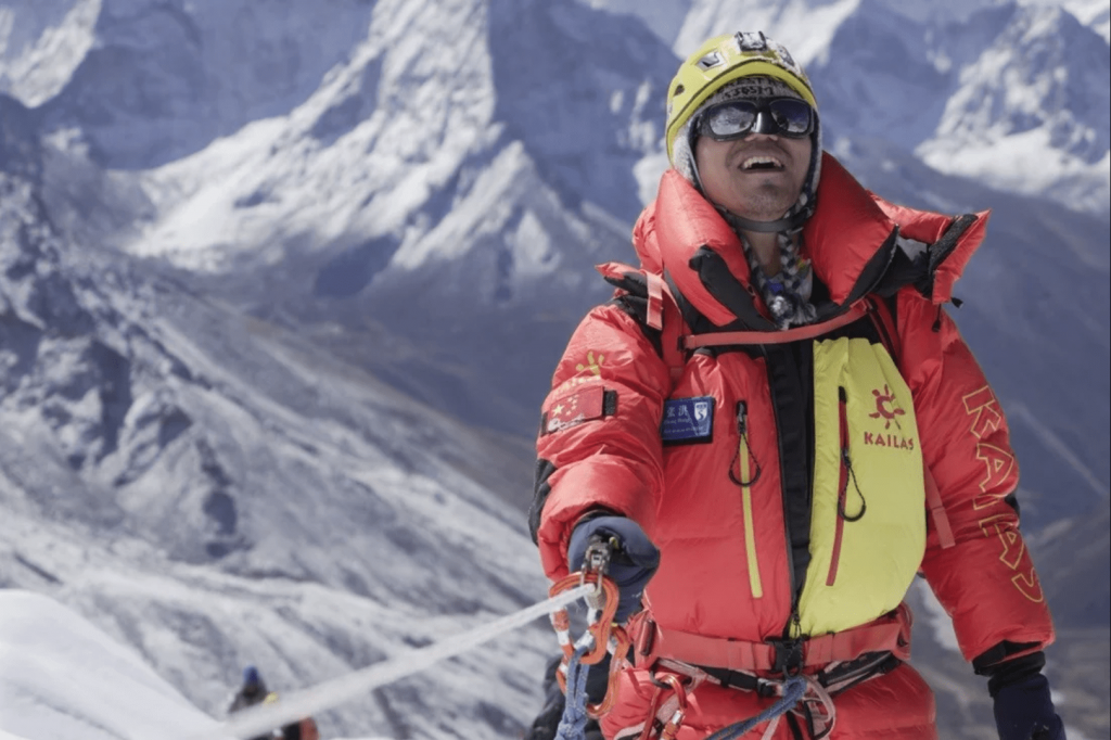 Chinese mountaineer becomes first blind Asian to climb Mount Everest