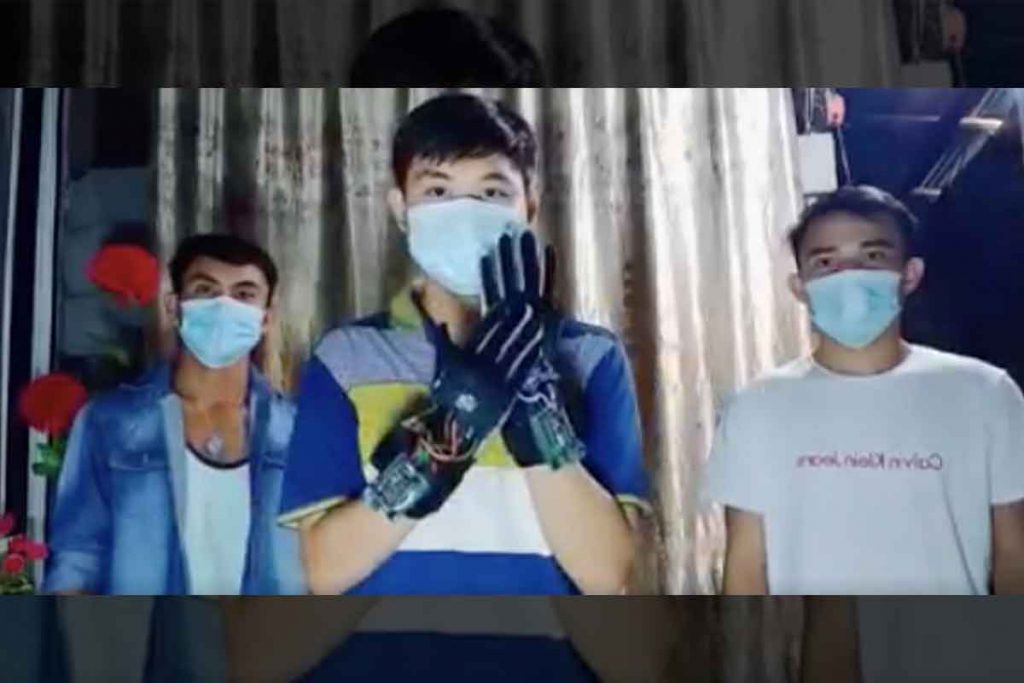 FreebieMNL - Filipino Students Develop Gloves That Translate Sign Language Into Speech