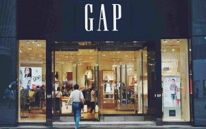 FreebieMNL - Gap Is Closing Down All Its UK And Ireland Stores