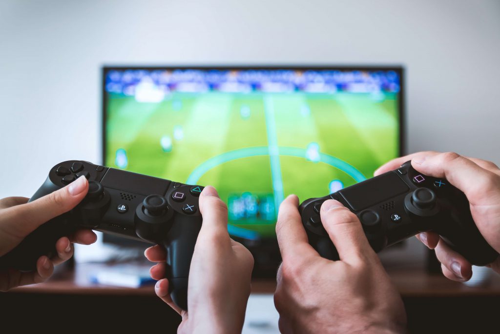 Good news, gamers: study says gaming burns as much calories as 1,000 sit-ups