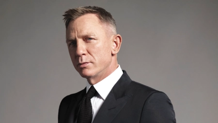 Here's What Daniel Craig Has to Say to the Next James Bond
