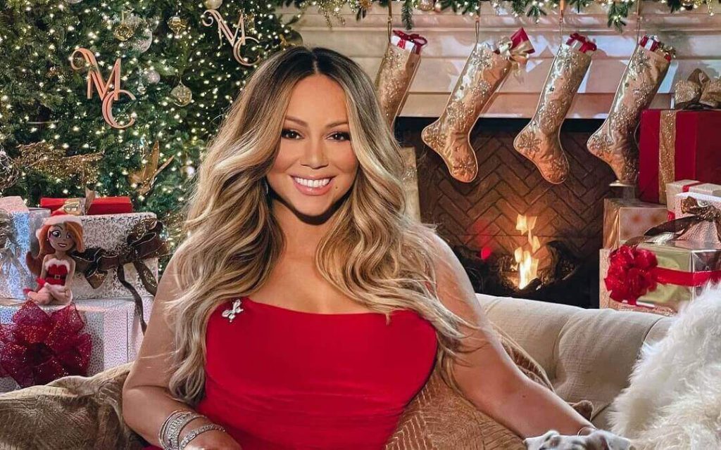 Mariah Carey Receives Diamond Award For 'All I Want For Christmas Is You'