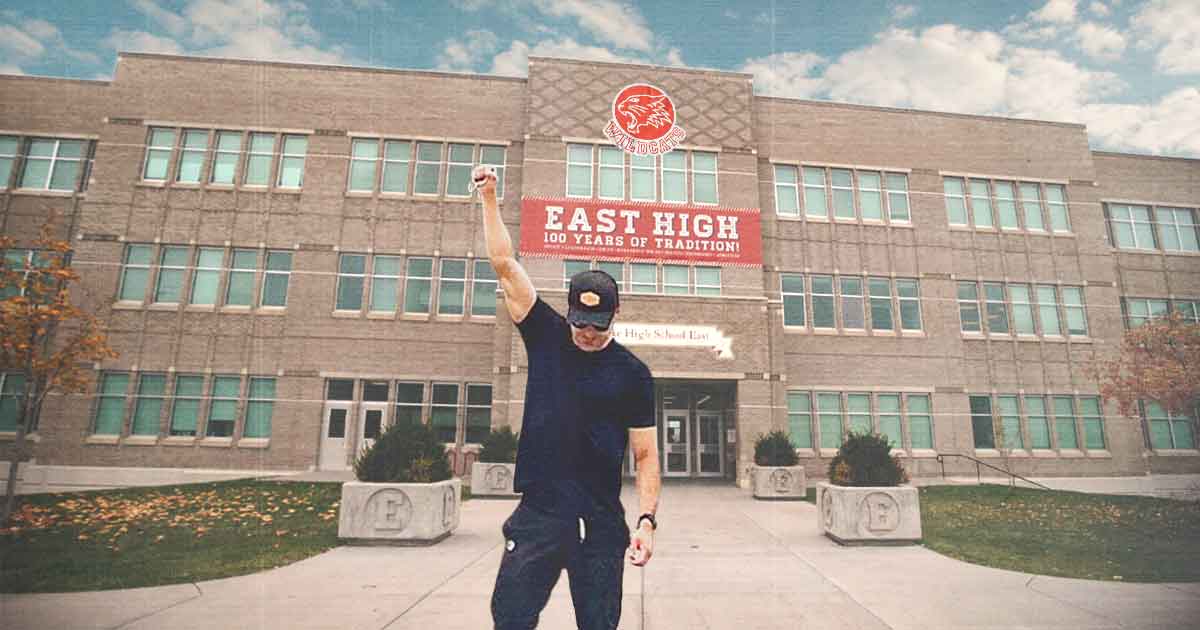 Zac Efron Returned To ‘High School Musical’ Set – FreebieMNL