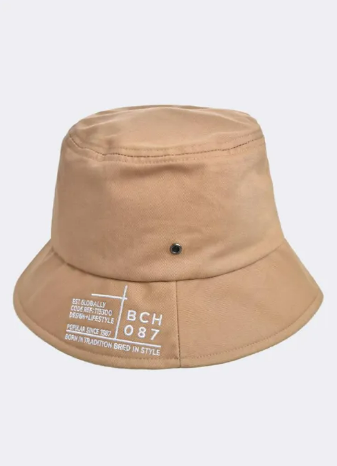 Bucket Hat to reinvent yourself 